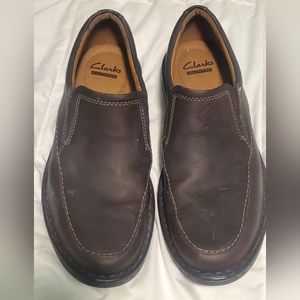Mens Size 9 Clarks